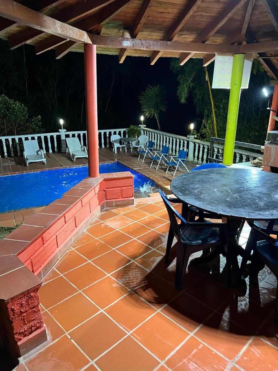 Finca Hotel La Bonita Гуатапе Экстерьер фото
